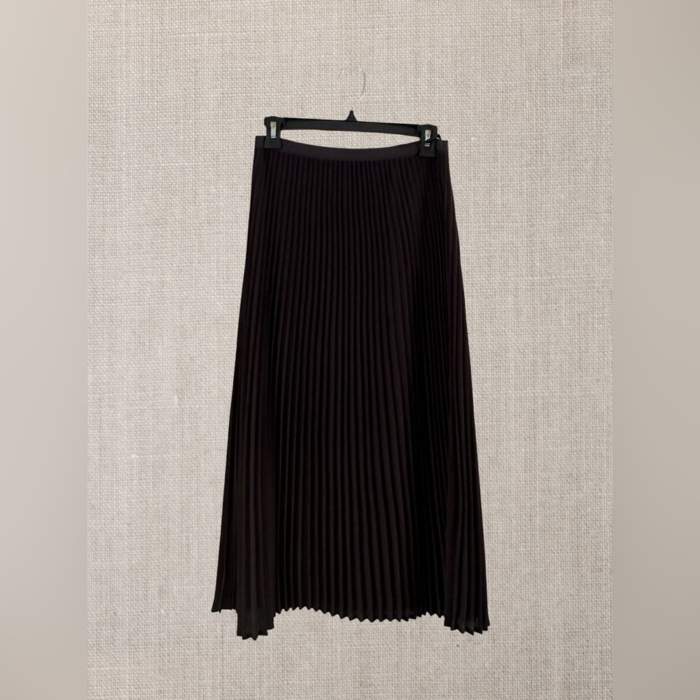 Babaton Black Midi Pleated Skirt